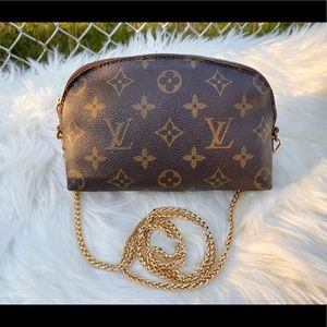 Louis Vuitton Cosmetic pouch (Crossbody)